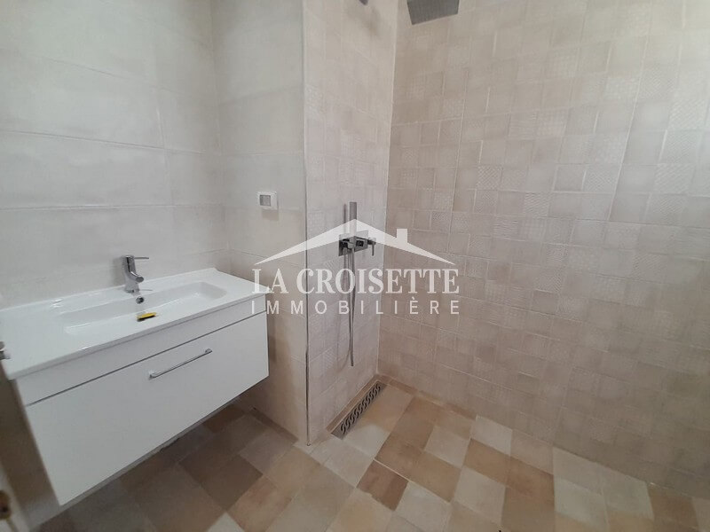 Triplex S+5 avec Jardin à La Soukra